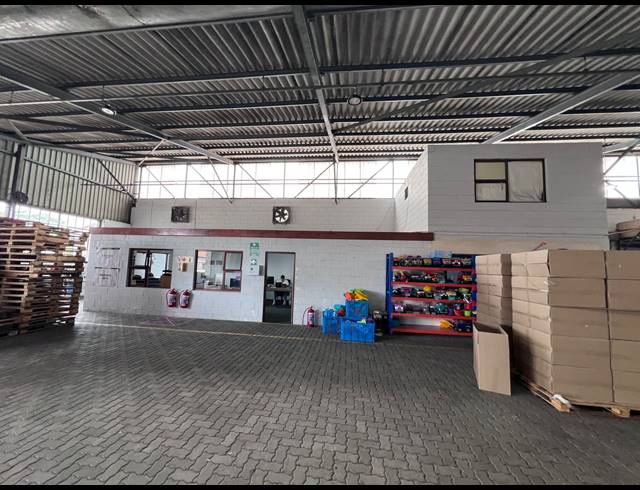 2,053M² WAREHOUSE TO LET IN BLACKHEATH INDUSTRIAL